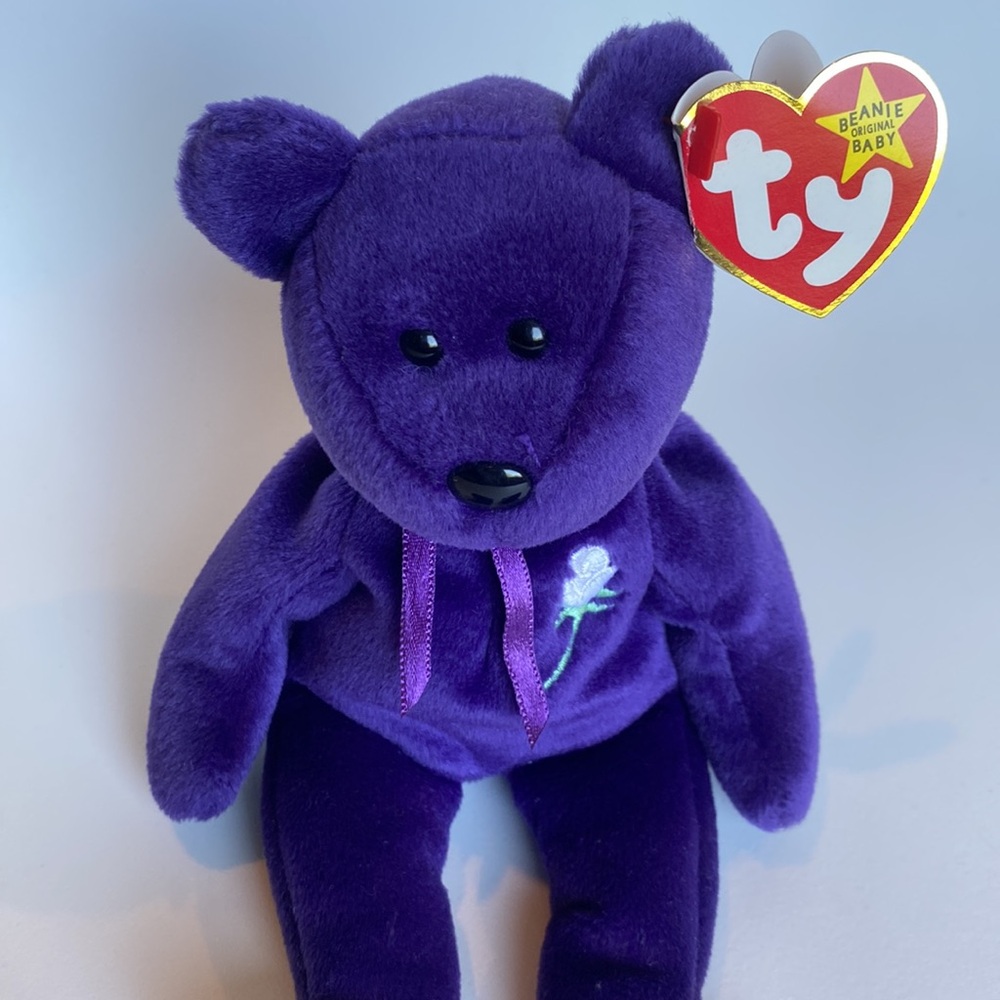 Ty Princess Dianna Beanie Baby Bear with Embroidered Rose. Commemorative.